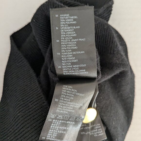 H&M Women's Long Sleeve Round Neckline Sweater Size M Black - Picture 6 of 6